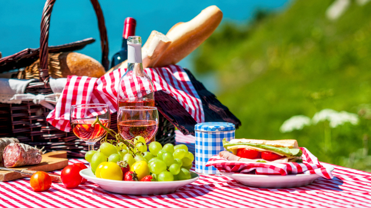 6 простых и невероятно вкусных закусок для пикника