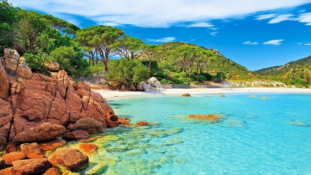 12 неймовірно красивих пляжів з усього світу