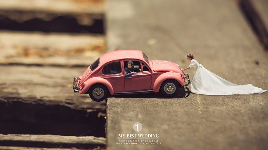 Уникальные фото. Свадебный фотограф превращает пары в миниатюрных людей