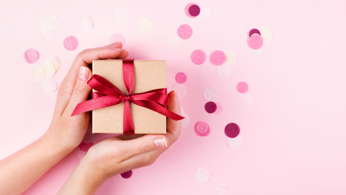 15 ідей для подарунків, які точно покращать життя дівчат