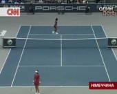 Перша ракетка світу Серена Вільямс сенсаційно вилетіла з гран-прі "Порше"