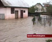 Івано-Франківщина знову потерпає від повені