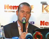 Боксер В'ячеслав Узелков битиметься з румуном Алехандро Лакатушем