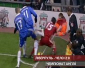 Гравець "Ліверпуля" отримав удар ногою в спину