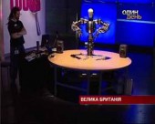Британські науковці грають з роботом у "камінь, ножиці, папір"