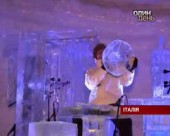 Норвежець грає на льодових музичних інструментах