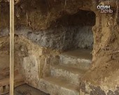 У Києві проведуть богослужіння в копії печери Гробу Господнього