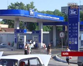 Бензин подорожчав на 40 копійок