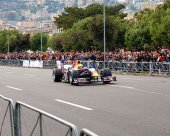 Шоу команды Red Bull на улицах Неаполя